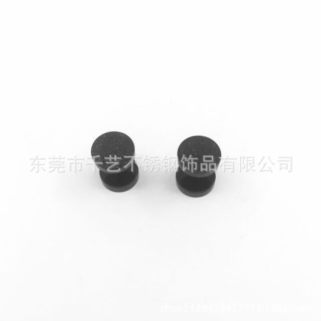 千藝飾品 不銹鋼單面磨砂圓餅杠鈴耳環歐美簡約耳釘外貿熱銷耳飾