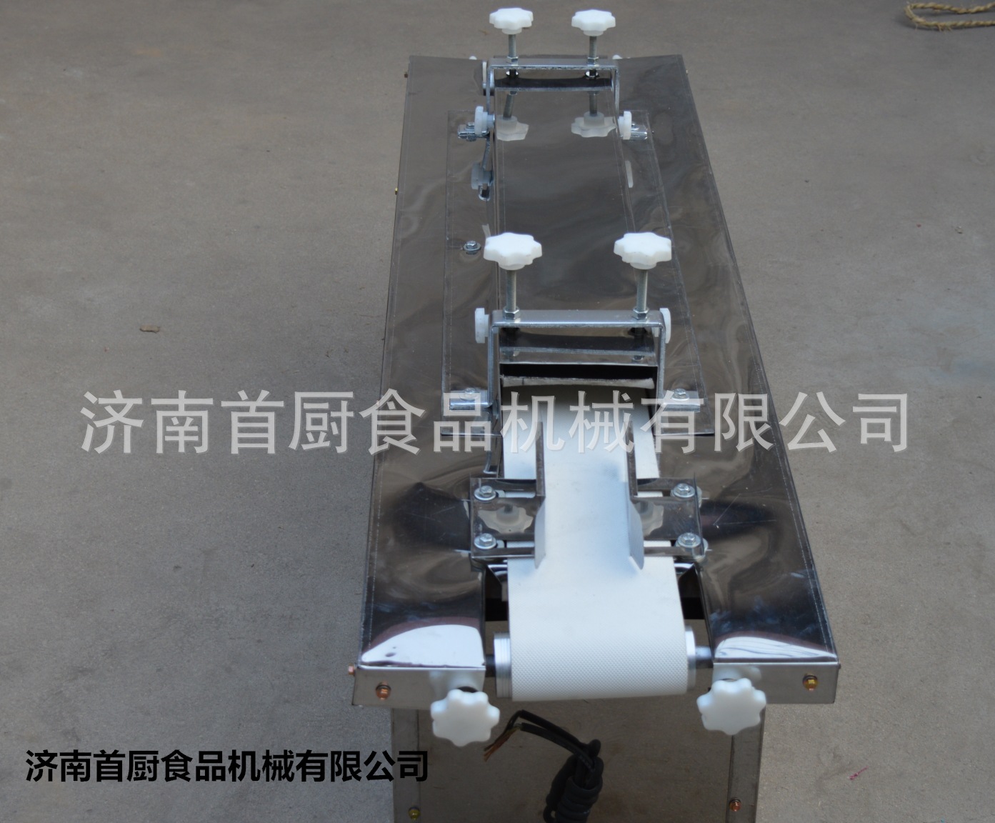 商用高莊饅頭成型機(jī) 全自動(dòng)簽字饅頭機(jī) 饅頭整形機(jī) 廠家直銷(xiāo)