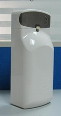 廠家批發(fā)香水衛(wèi)生空氣清新劑酒店衛(wèi)浴用品自動噴香機
