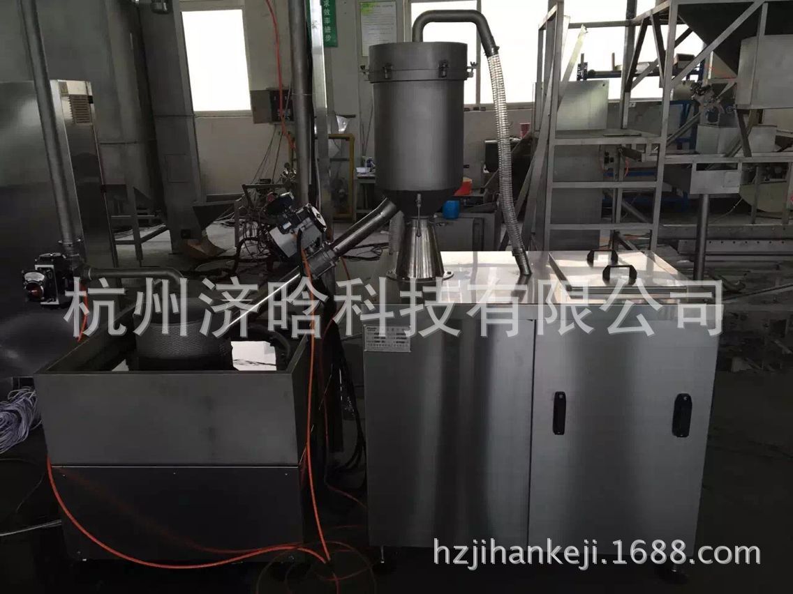 大型熱風(fēng)消毒庫,雙排鏈炊燜飯主機,聯(lián)合自動米飯炊飯生產(chǎn)線設(shè)備