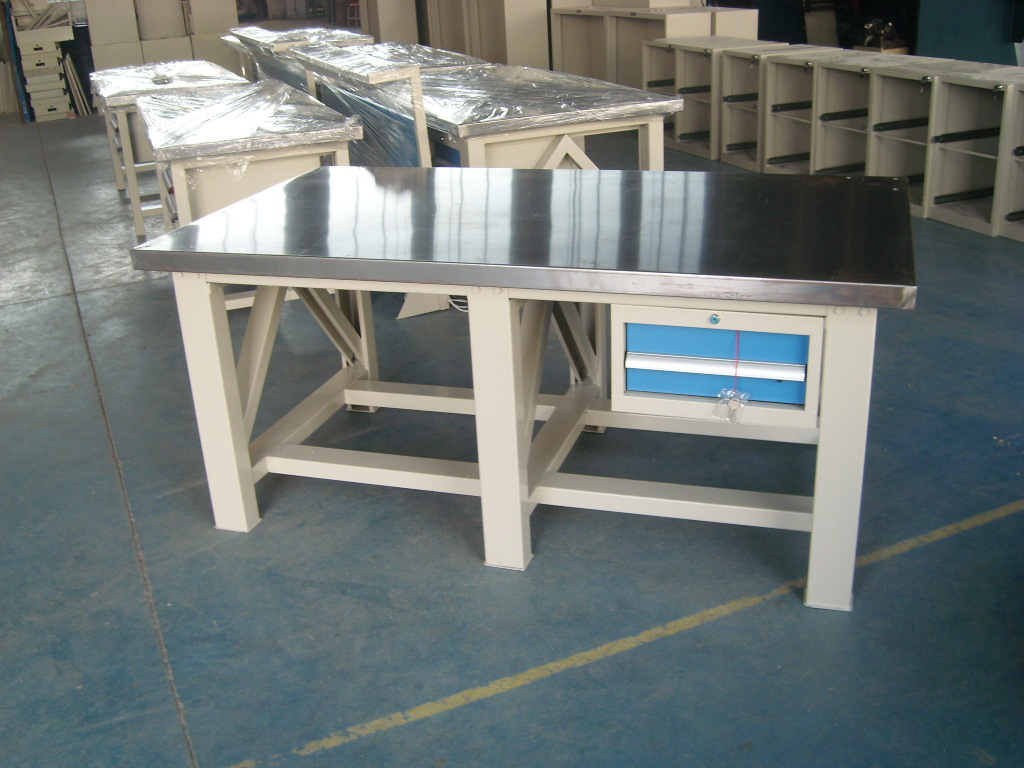 廠家直銷(xiāo)生產(chǎn)線移動(dòng)工作臺(tái) 定做雙層工作桌升降工作臺(tái)批發(fā)