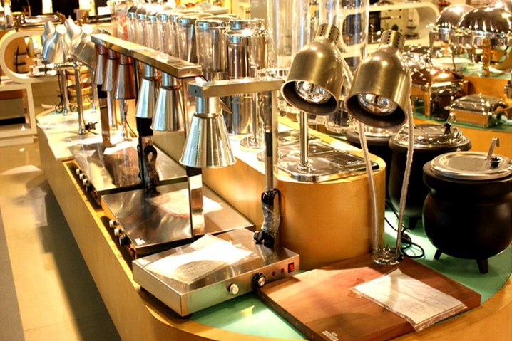 規(guī)范餐具消毒服務(wù)  餐飲廚房設(shè)備行業(yè)落實餐具消毒行為