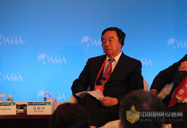 永隆銀行有限公司董事長(zhǎng)、前招商銀行行長(zhǎng)馬蔚華現(xiàn)場(chǎng)發(fā)言