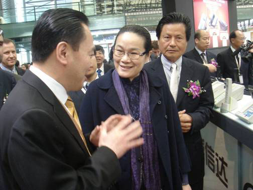 上海市副市長趙雯女士參觀美爵信達(dá)