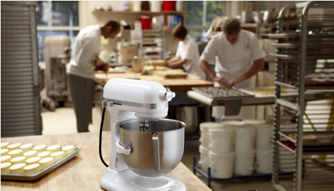 廚房電器領(lǐng)導(dǎo)品牌KitchenAid凱膳怡亮相2016上海國際酒店用品博覽會(huì)